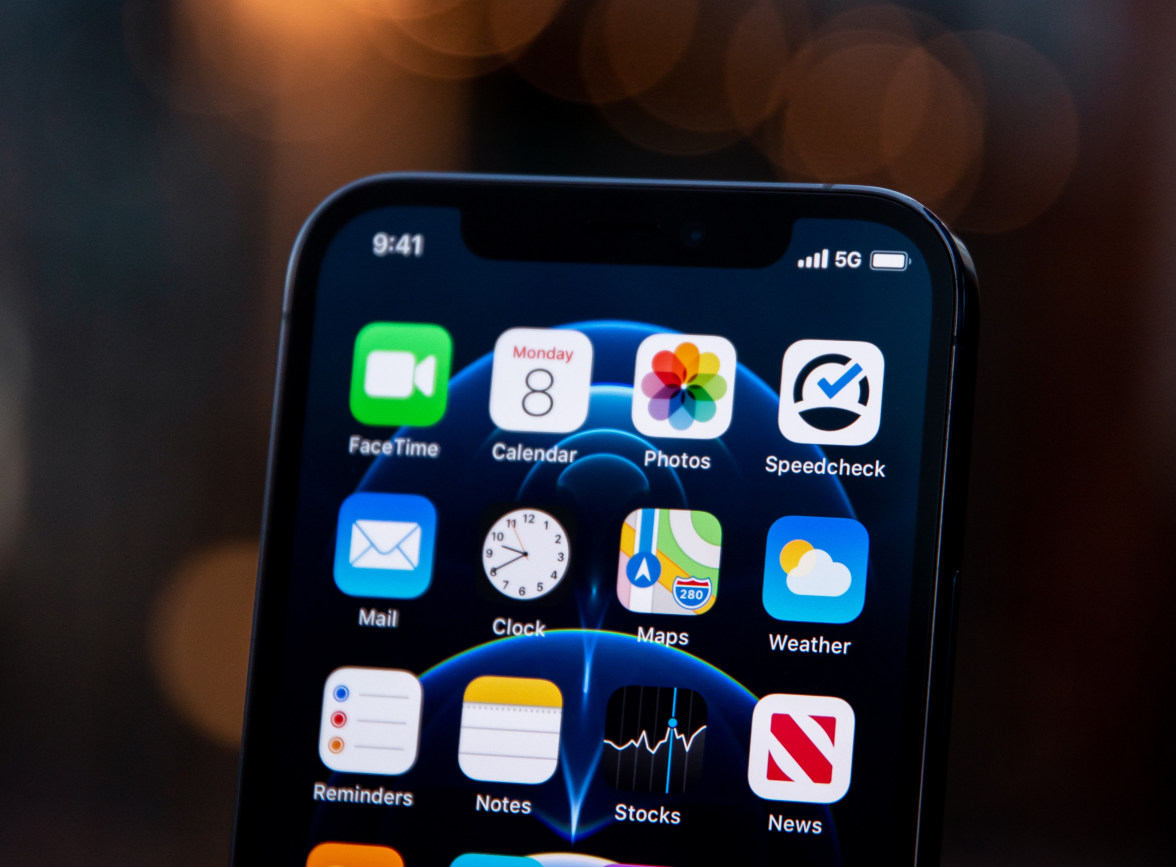 偃师苹果手机维修分享为什么 iPhone 12 在冬季会自动关机 
